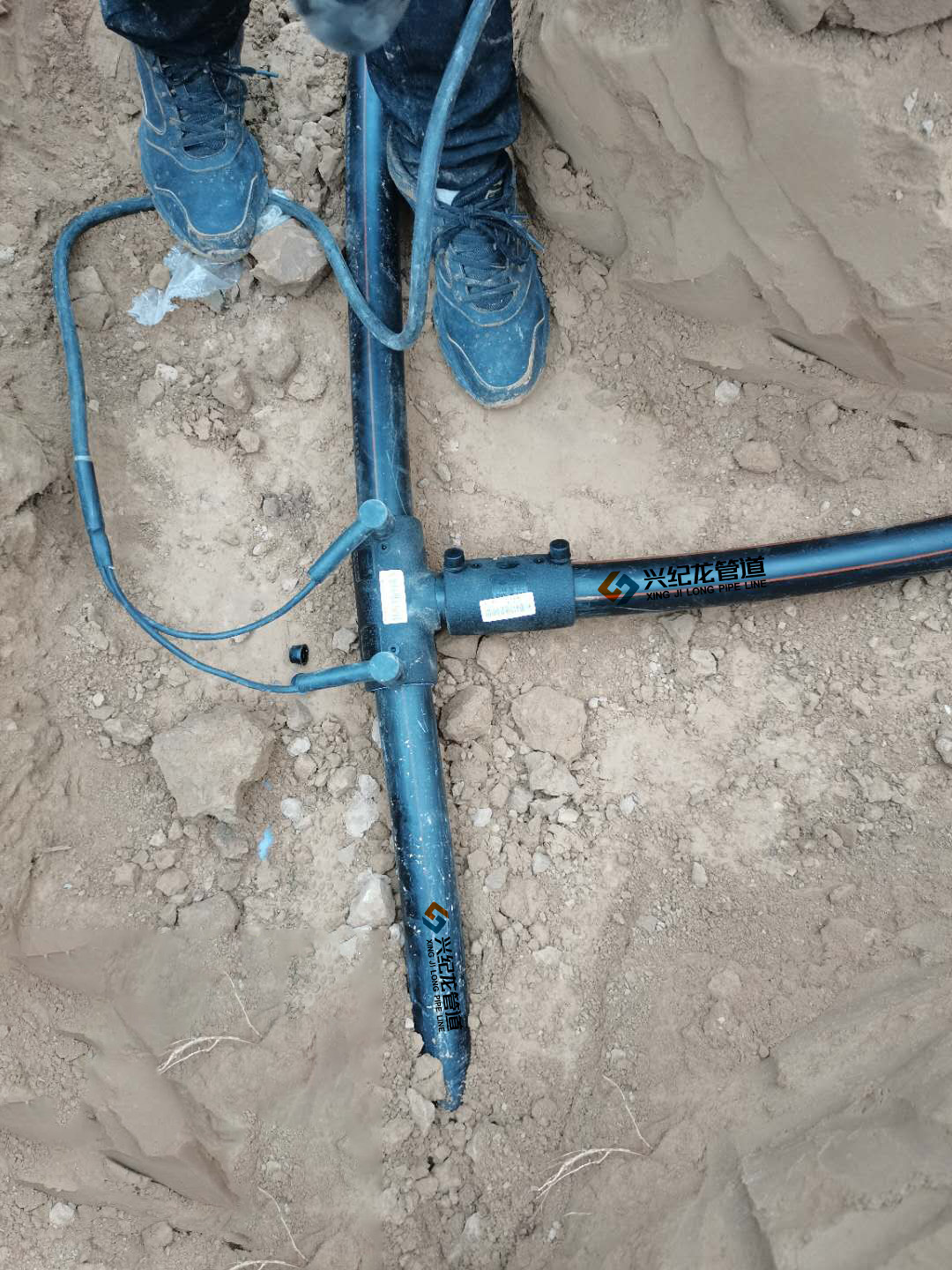 “興紀龍”埋地燃氣專用管，電熔連接施工圖